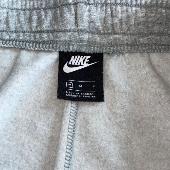 Nike Women's Sportswear Club Fleece Mid Rise Joggers Gray Heather Medium - Picture 4 of 12